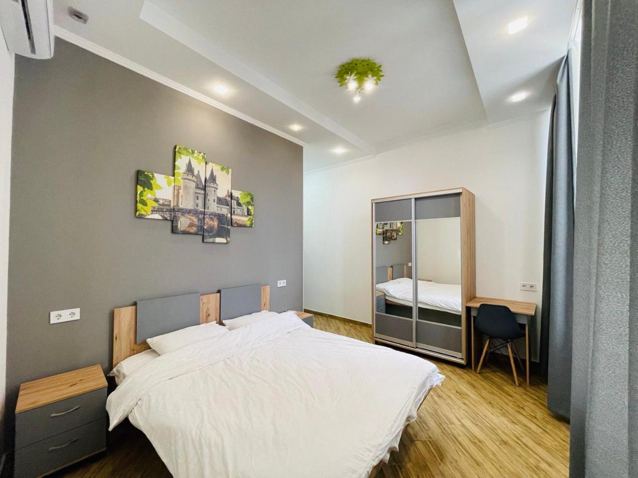 Apartment For Rent In The City Center Of Kharkiv K18 Elinaflats Zewnętrze zdjęcie